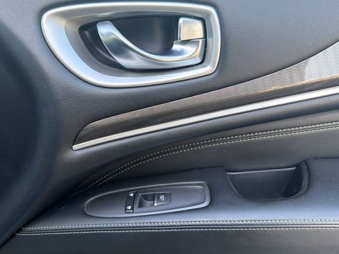 Used 2019 INFINITI QX60 Luxe w/ Essential Package AWD/4WD image 22