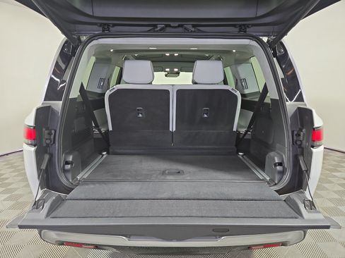 Used 2024 Rivian R1S Adventure AWD/4WD image 15