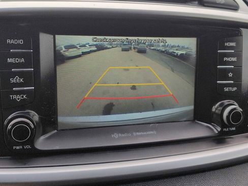 Used 2019 Kia Sorento LX w/ LX Convenience Package FWD image 28