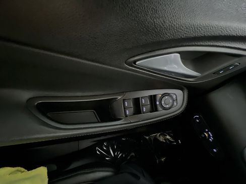 Used 2022 Buick Encore GX Preferred image 17