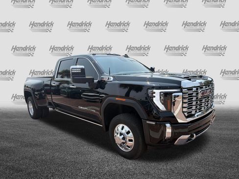 Used 2024 GMC Sierra 3500 Denali w/ Denali Reserve Package AWD/4WD image 2