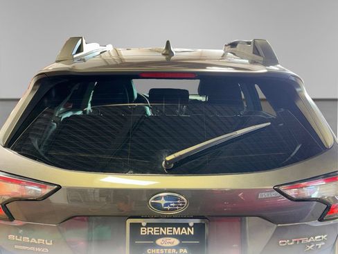 Used 2025 Subaru Outback Limited XT AWD/4WD image 19
