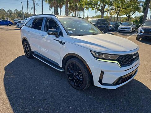 Used 2022 Kia Sorento SX image 2