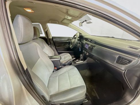 Used 2016 Toyota Corolla L image 25