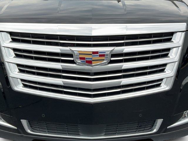 Used 2018 Cadillac Escalade Platinum AWD/4WD image 42