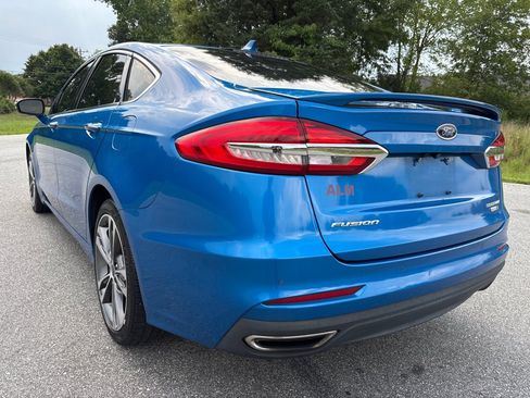 Used 2020 Ford Fusion Titanium AWD/4WD image 3