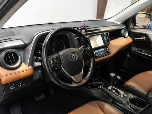 Used 2017 Toyota RAV4 Limited AWD/4WD image 3