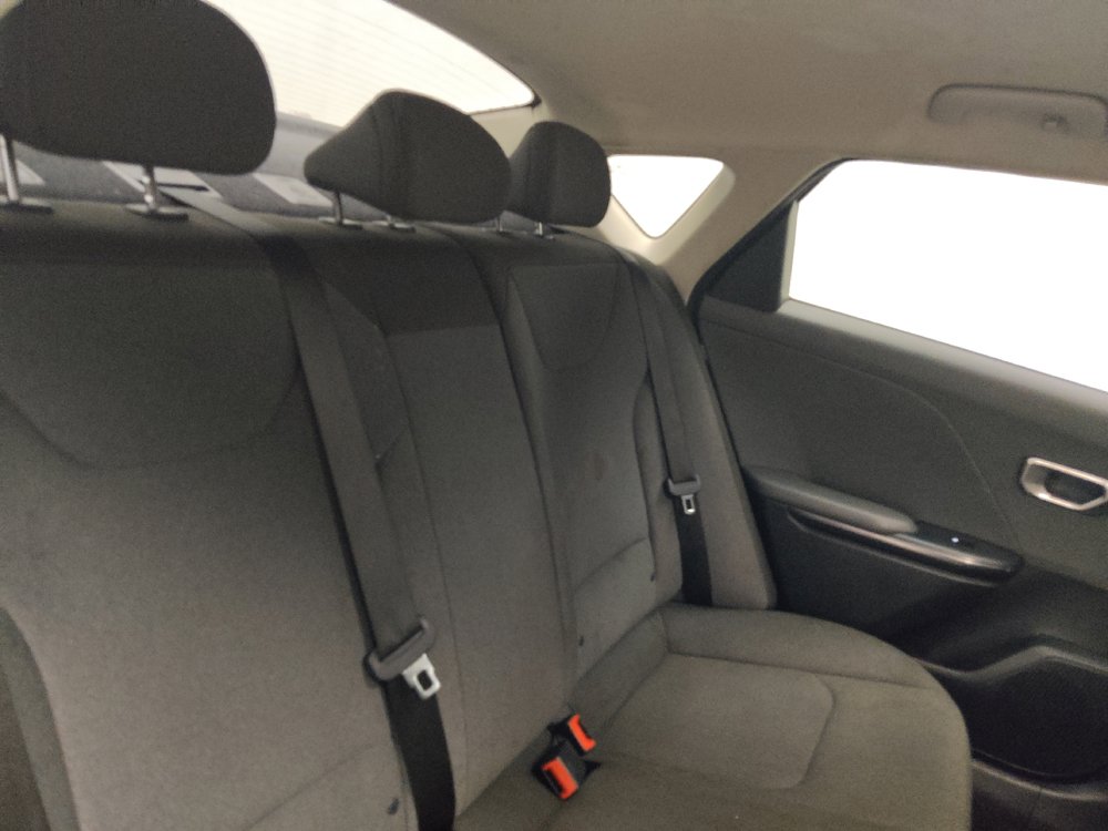 Used 2025 Kia K4 FWD image 19