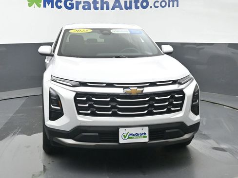 Used 2025 Chevrolet Equinox LT image 4