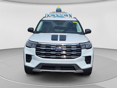 Used 2026 Ford Explorer Active AWD/4WD image 8