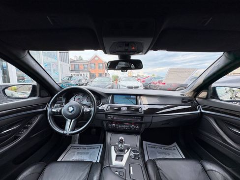 Used 2014 BMW M5 RWD image 18