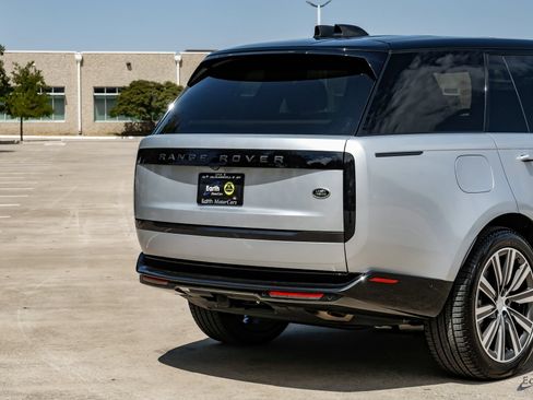Used 2023 Land Rover Range Rover SE AWD/4WD image 17