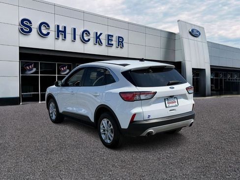Used 2022 Ford Escape SE w/ Convenience Package AWD/4WD image 3