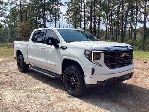 Used 2022 GMC Sierra 1500 AT4X image 3