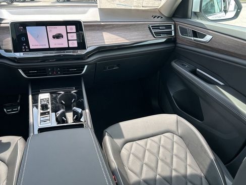 New 2026 Volkswagen Atlas SEL Premium R-Line AWD/4WD image 11