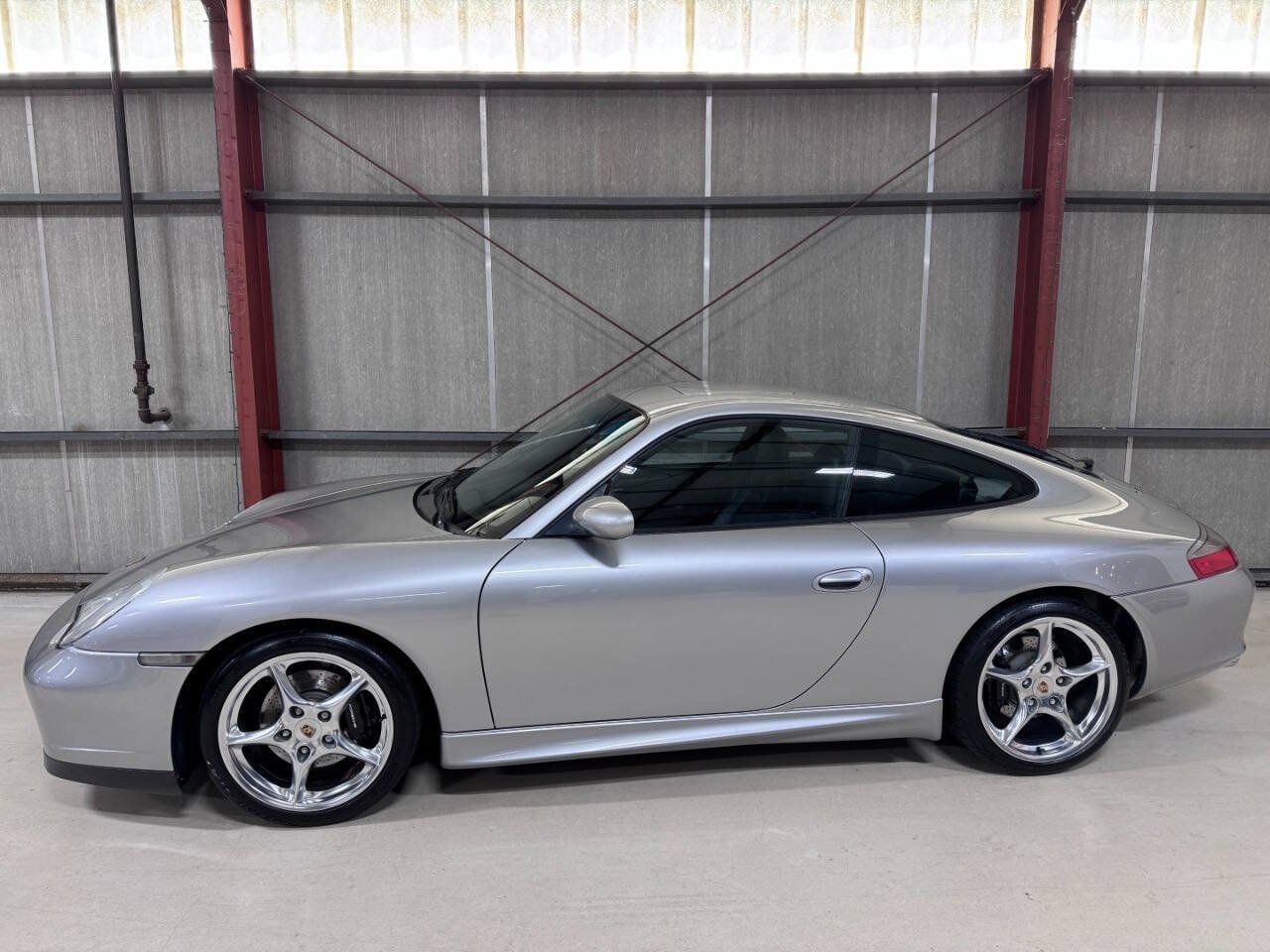 Used 2004 Porsche 911 40th Anniversary RWD image 1