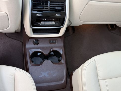 Used 2019 BMW X7 xDrive40i w/ Luxury Seating Package AWD/4WD image 30