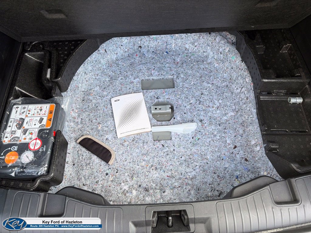 Used 2025 Ford Escape ST-Line AWD/4WD image 29