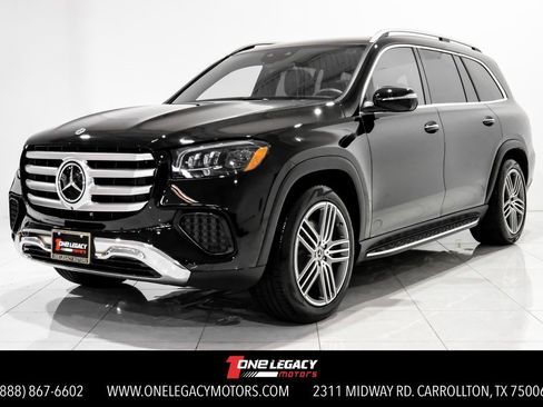 Used 2024 Mercedes-Benz GLS 450 4MATIC image 1