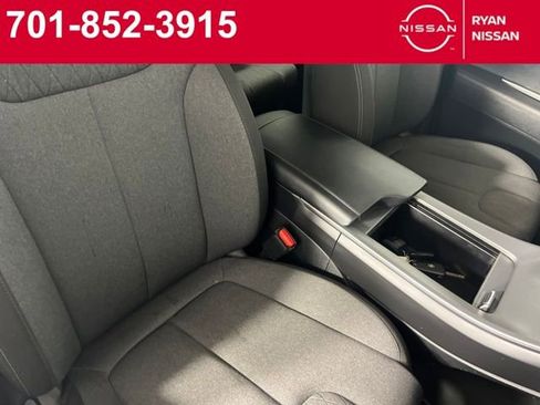 Used 2022 Hyundai Palisade SE image 29