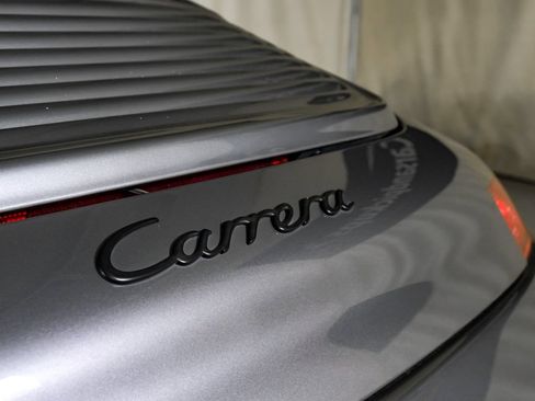 Used 2001 Porsche 911 Carrera RWD image 36