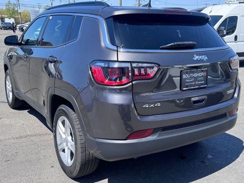 Used 2023 Jeep Compass Latitude w/ Sun and Sound Group AWD/4WD image 5