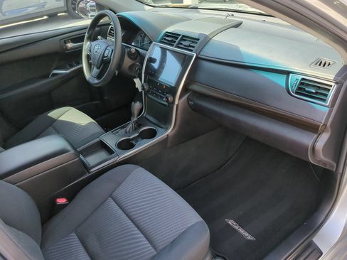 Used 2015 Toyota Camry LE FWD image 19