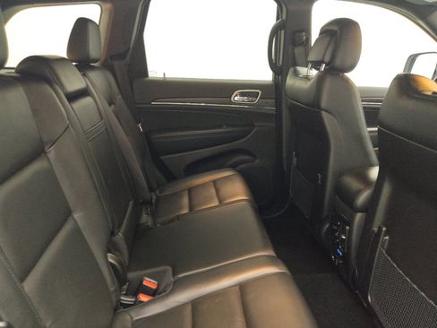 Used 2021 Jeep Grand Cherokee Limited AWD/4WD image 19