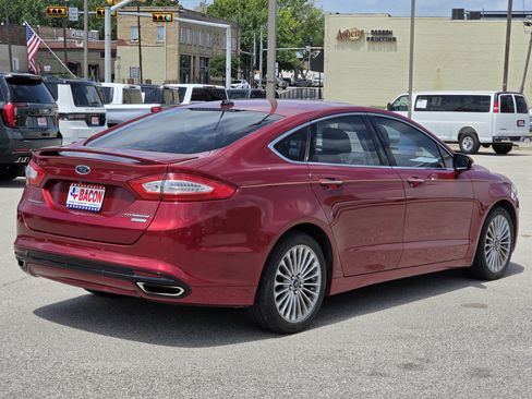 Used 2014 Ford Fusion Titanium FWD image 4