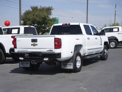 Used 2019 Chevrolet Silverado 3500 High Country w/ Duramax Plus Package image 6
