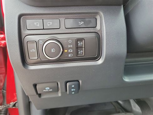 Certified 2024 Ford F250 Lariat w/ Sport Appearance Package image 24