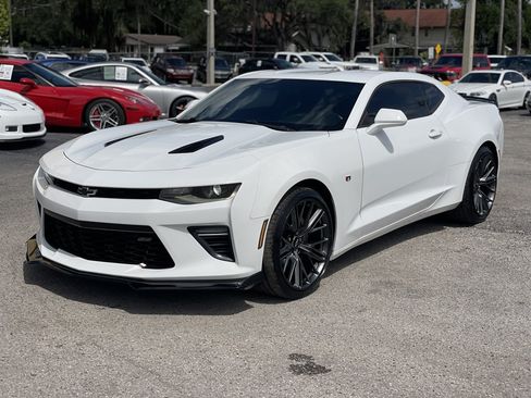 Used 2016 Chevrolet Camaro SS RWD image 16
