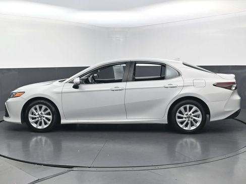 Used 2024 Toyota Camry LE FWD image 10