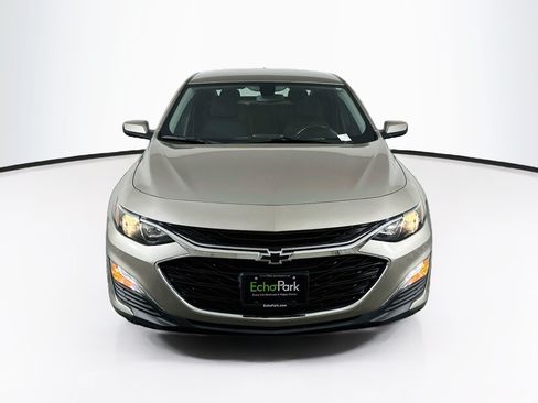 Used 2022 Chevrolet Malibu RS FWD image 2