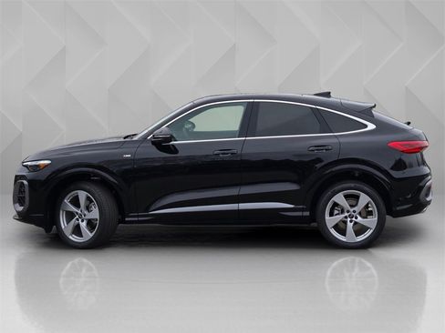 New 2025 Audi Q5 Premium Plus image 3