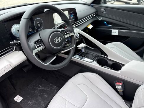 New 2026 Hyundai Elantra Limited image 20