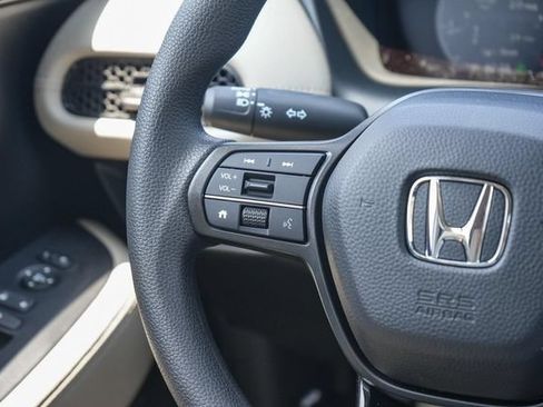 New 2026 Honda HR-V LX image 15