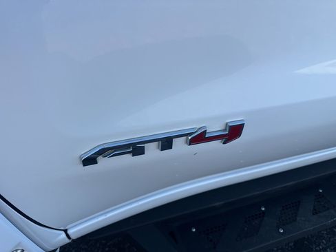 Used 2021 GMC Sierra 1500 AT4 image 11