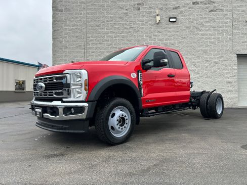 New 2026 Ford F550 4x4 Supercab Super Duty image 3