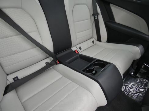 Used 2015 Mercedes-Benz C 350 Coupe image 43