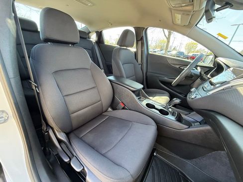 Used 2020 Chevrolet Malibu LS FWD image 25