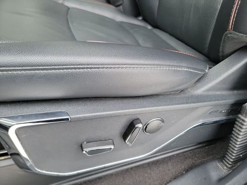 Used 2022 Ford F150 Lariat w/ Equipment Group 502A High image 12