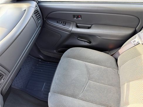 Used 2004 Chevrolet Silverado 1500 w/ Light Duty Power Package image 24