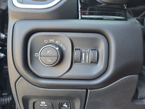 New 2026 RAM 1500 Laramie AWD/4WD image 25