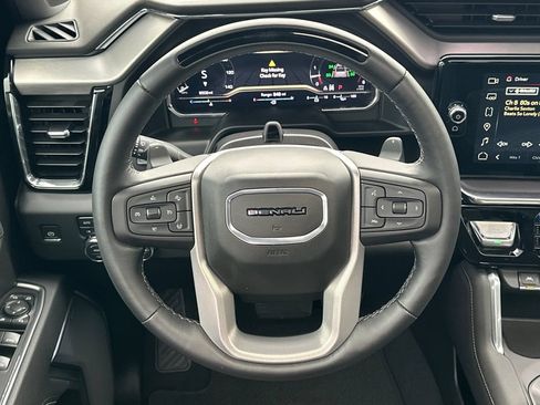 Used 2025 GMC Sierra 1500 Denali w/ Technology Package AWD/4WD image 25