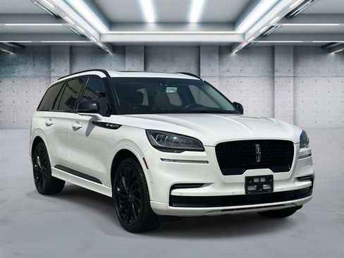 Certified 2022 Lincoln Aviator Reserve w/ Equipment Group 201A AWD/4WD image 22