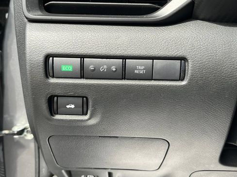 Used 2024 Nissan Sentra S FWD image 12