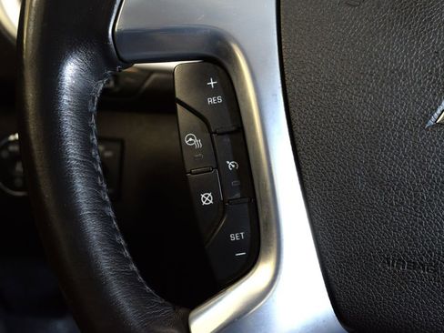 Used 2017 Chevrolet Traverse Premier image 19