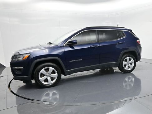 Used 2020 Jeep Compass Latitude image 4
