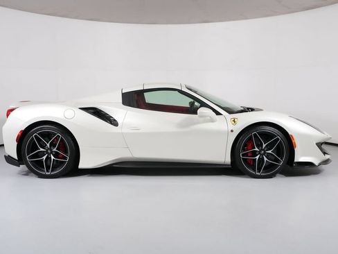 Used 2020 Ferrari 488 Pista Spider RWD image 20